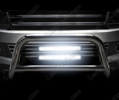 Primo piano Barra LED Osram LEDriving® LIGHTBAR SX300-CB illuminazione