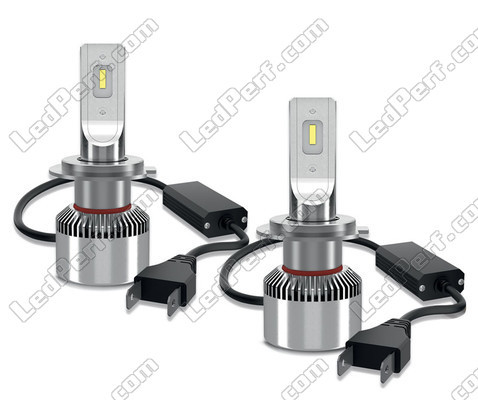 Primo piano sulle lampadine LED H7 Osram LEDriving® XTR 6000K - 64210DWXTR