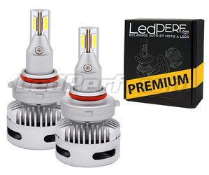 Lampadine a LED HB3 per auto con fari lenticolari.