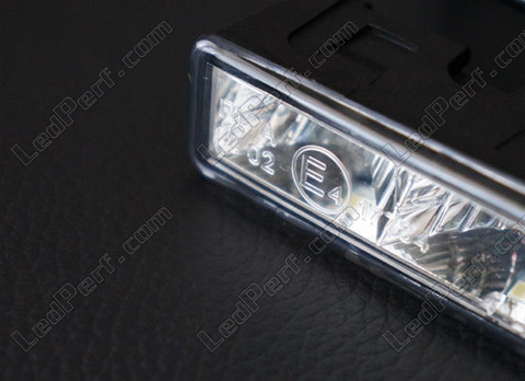 luci di marcia diurna LED omologato E4 - 400cd - Con scatola automatic