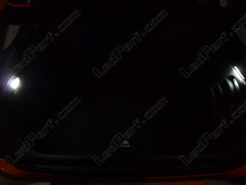 LED bagagliaio Citroen C4 II