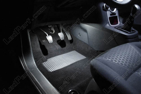 Led pavimento Ford Fiesta MK7