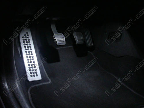 Led pavimento Ford Mondeo MK3