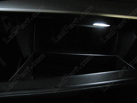LED guantiera Mazda 3 phase 2