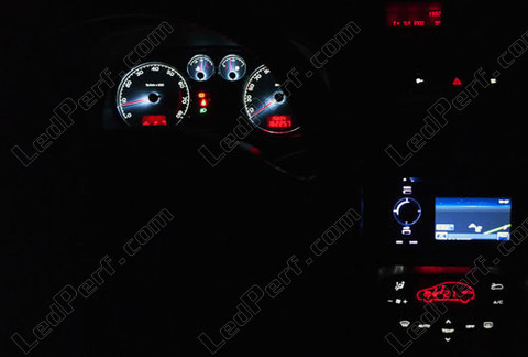 LED quadro di bordo Peugeot 307 Phase 2 T6 bianco e rosso