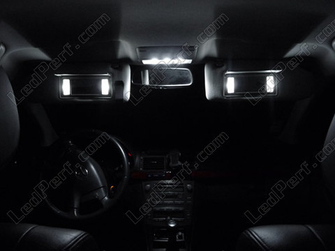 LED abitacolo Toyota Avensis