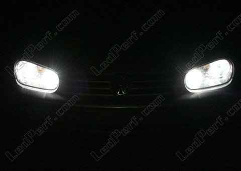 LED Abbaglianti Volkswagen Golf 4