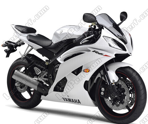 Moto Yamaha YZF-R6 600 (2008 - 2016) (2008 - 2016)