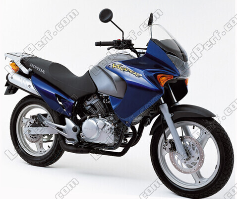 Moto Honda Varadero 125 (2001 - 2006) (2001 - 2006)