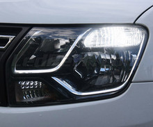 Kit luci di posizione e luci di marcia diurna (bianca Xenon) per Dacia Duster (rimodernata)