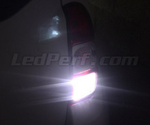 Kit di LED (bianca 6000K) proiettore di retromarcia per Dacia Duster